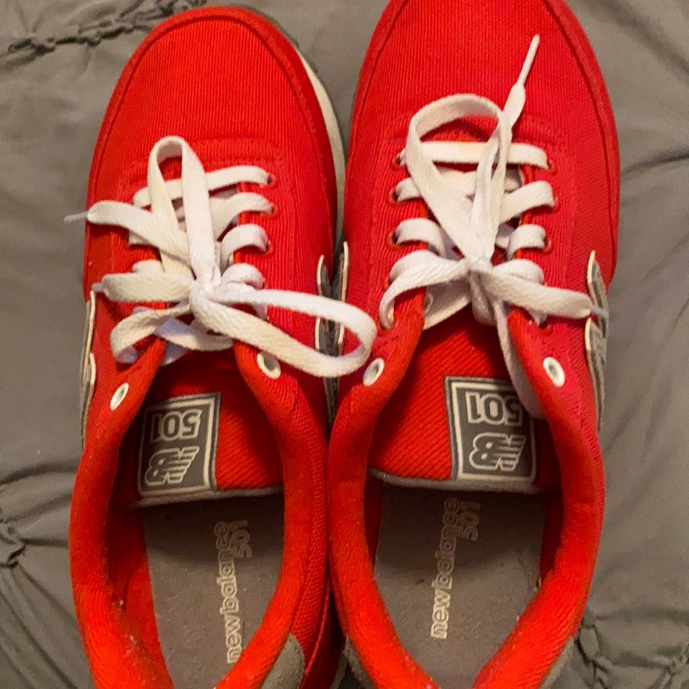 New balance tennis shoes